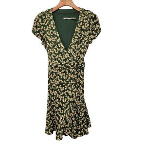 Kimchi Blue Dress Womens Wrap Dress Sz XS Green Floral Short Sleeve‎ Shamrocks